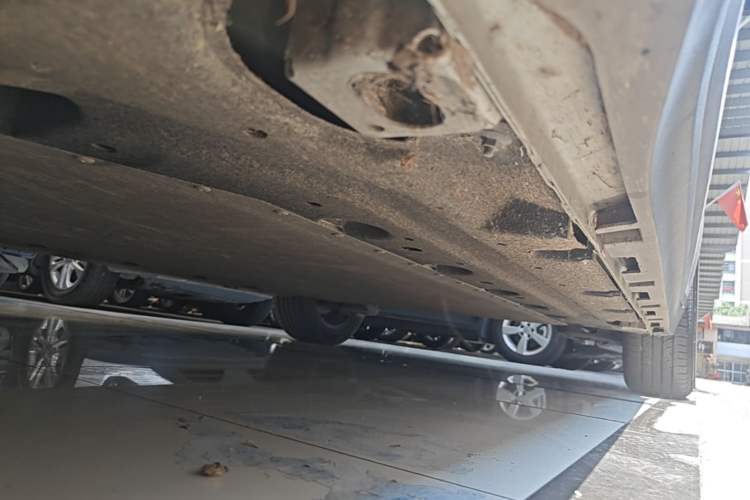 Used AION Y 2024 Younger Left Side Sill