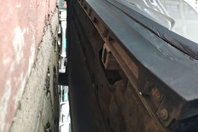 Used AION Y 2024 Younger Star Edition Left Side Sill