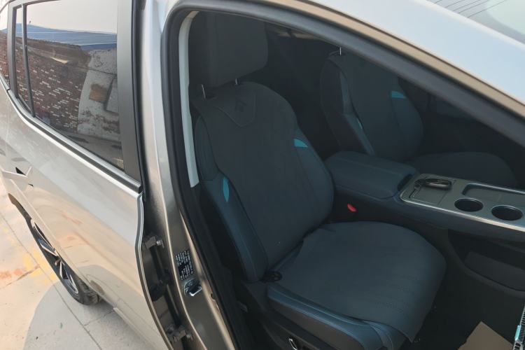 Used AION Y 2024 Plus 610 Intelligent Driving Version Right Front Seat