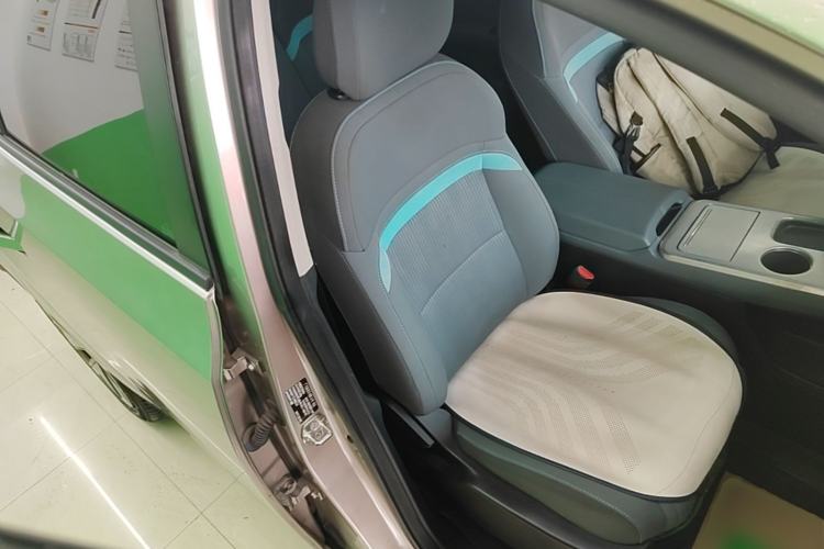 Used AION Y 2024 Younger Right Front Seat