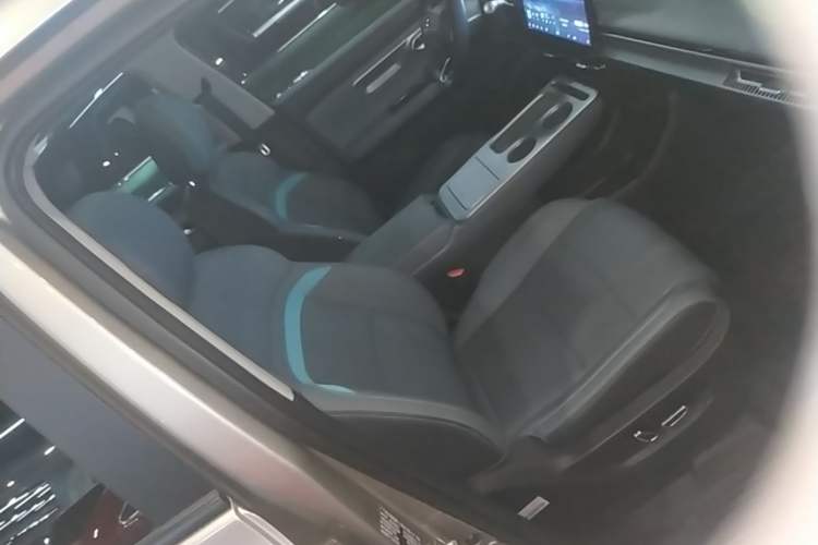 Used AION Y 2024 Plus 510 Intelligent Driving Version Right Front Seat