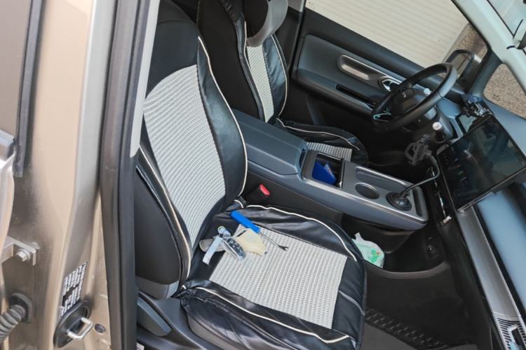 Used AION Y 2024 Younger Right Front Seat