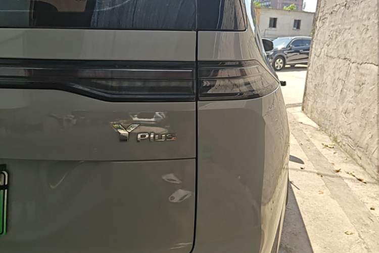 Used AION Y 2024 Younger Star Edition Right Rear Taillight