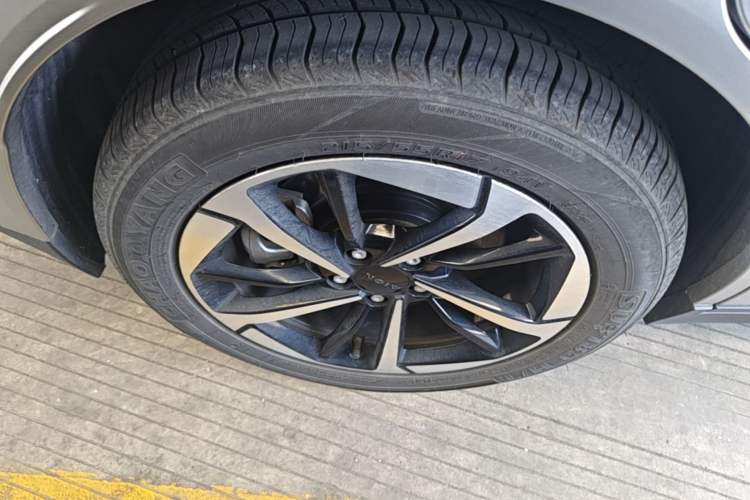 Used AION Y 2024 Plus 510 Intelligent Driving Version Right Rear Wheel Hub