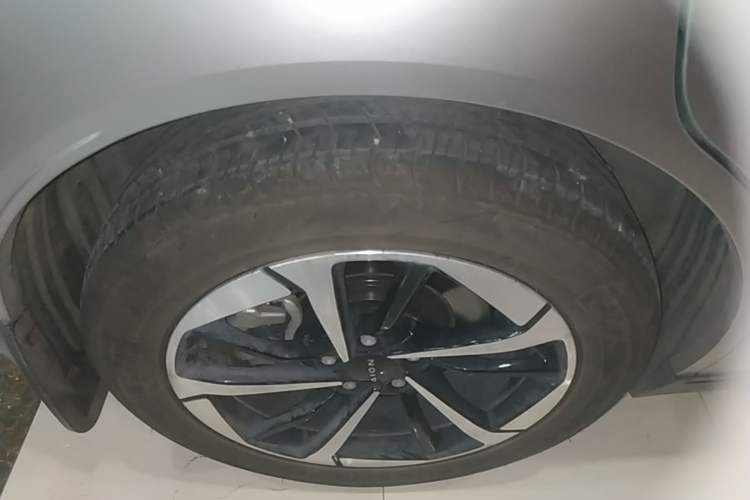 Used AION Y 2024 Plus 510 Intelligent Driving Version Right Rear Wheel Hub