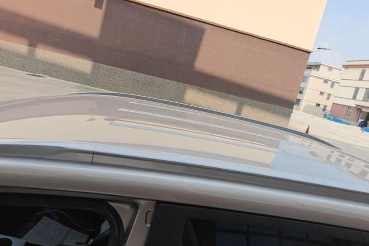 Used AION Y 2024 Younger Roof