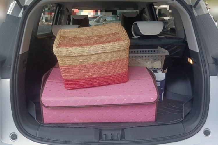 Used AION Y 2024 Younger Trunk