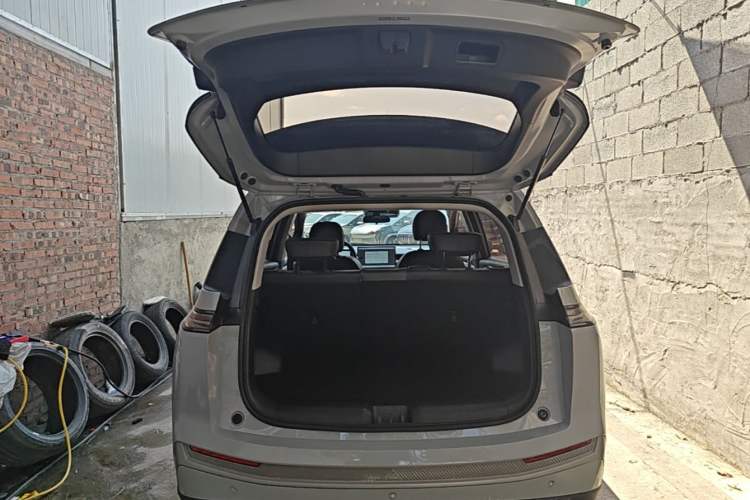 Used AION Y 2024 Younger Star Edition Trunk