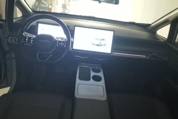 Used AION Y 2024 Plus 610 Intelligent Driving Version Center Console