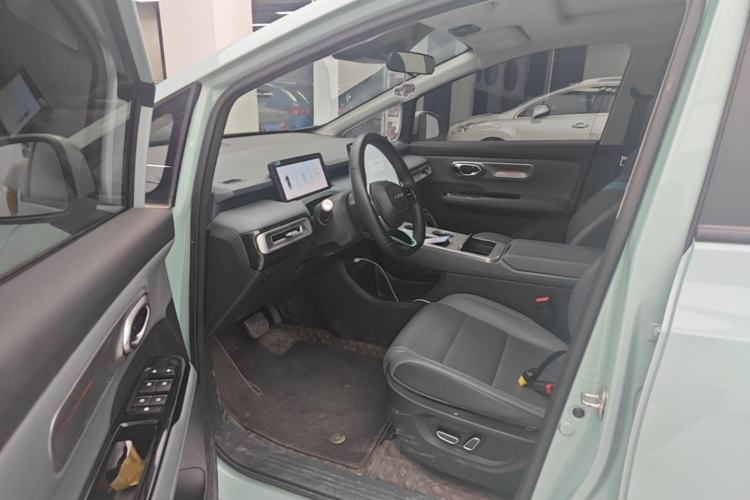 Used AION Y 2024 Plus 510 Intelligent Driving Version Driver Seat