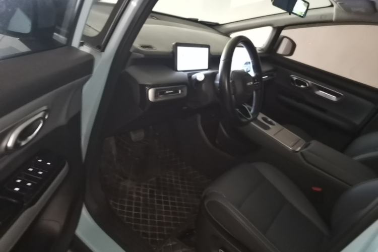 Used AION Y 2024 Plus 610 Intelligent Driving Version Driver Seat