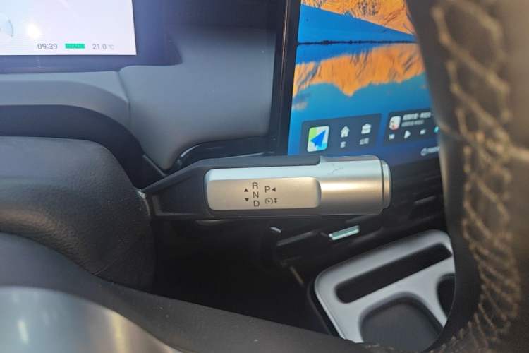 Used AION Y 2024 Plus 510 Intelligent Driving Version Gear Lever