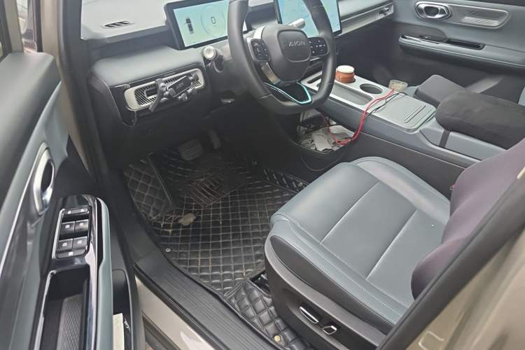 Used AION Y 2024 Plus 610 Intelligent Driving Version Driver Seat