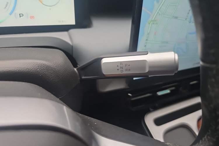 Used AION Y 2024 Plus 610 Intelligent Driving Version Gear Lever