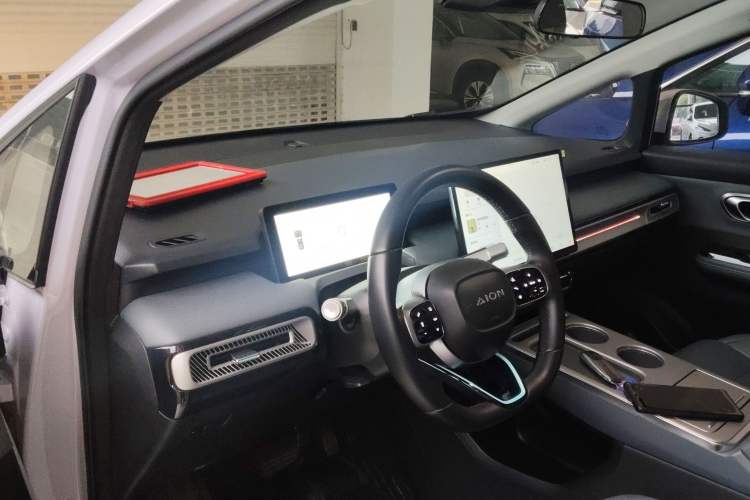 Used AION Y 2024 Plus 510 Intelligent Driving Version Center Console