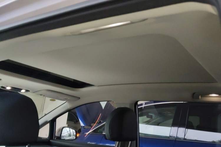 Used AION Y 2024 Plus 510 Intelligent Driving Version Headliner
