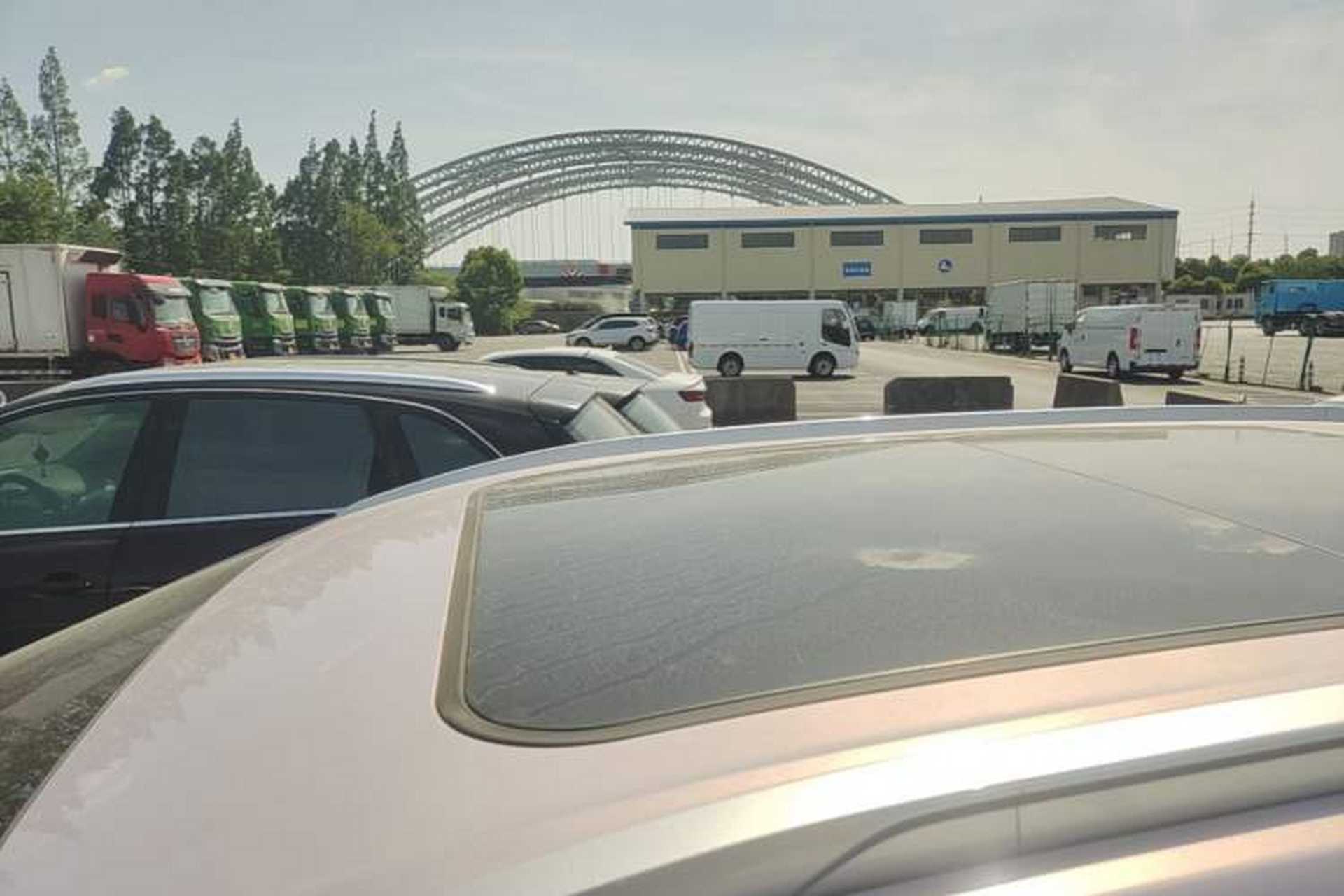 Used AION Y 2024 Younger Star Edition Roof