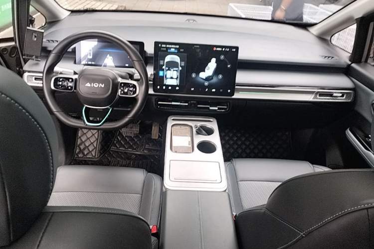 Used AION Y 2024 Plus 510 Intelligent Driving Version Center Console