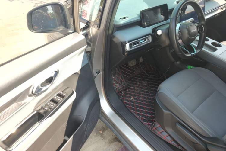 Used AION Y 2024 Younger Driver Seat