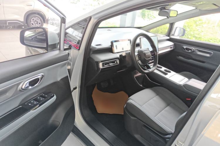 Used AION Y 2024 Younger Driver Seat