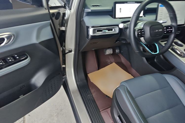 Used AION Y 2024 Plus 610 Intelligent Driving Version Driver Seat
