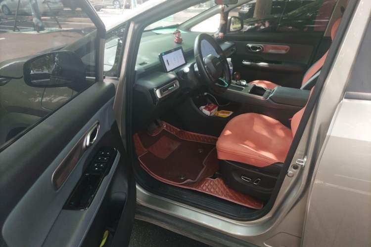 Used AION Y 2024 Plus 510 Intelligent Driving Version Driver Seat