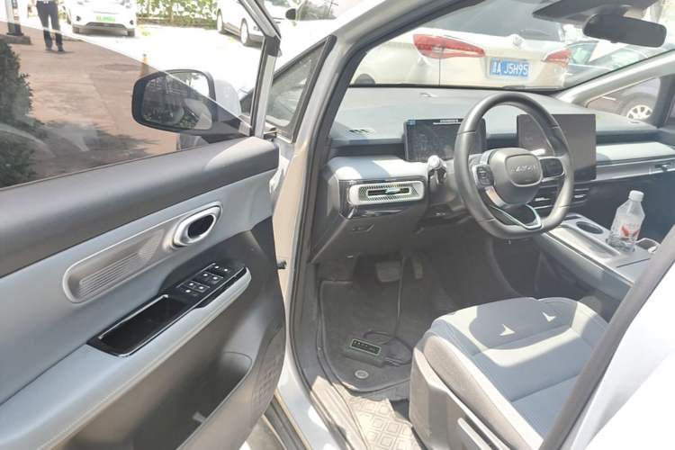 Used AION Y 2024 Younger Driver Seat
