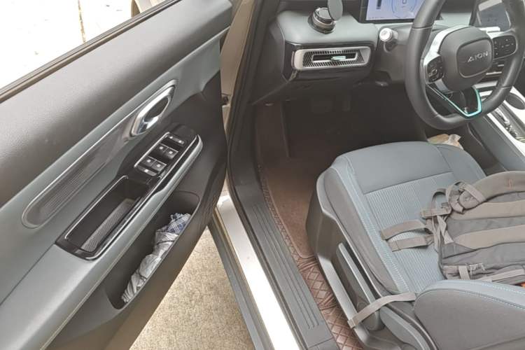 Used AION Y 2024 Younger Driver Seat