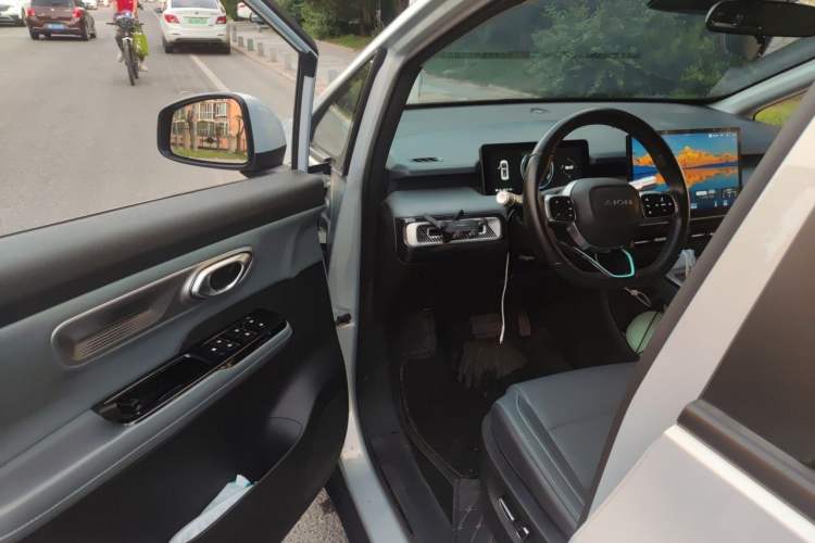 Used AION Y 2024 Younger Star Edition Driver Seat