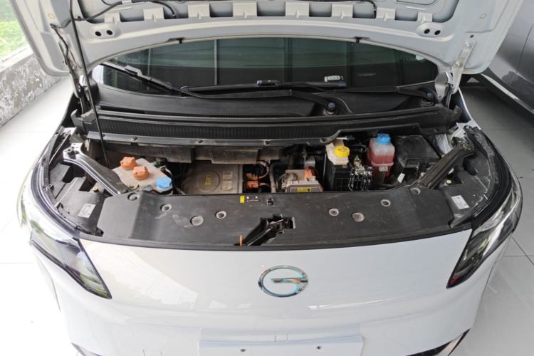 Used AION Y 2024 Younger Engine Bay