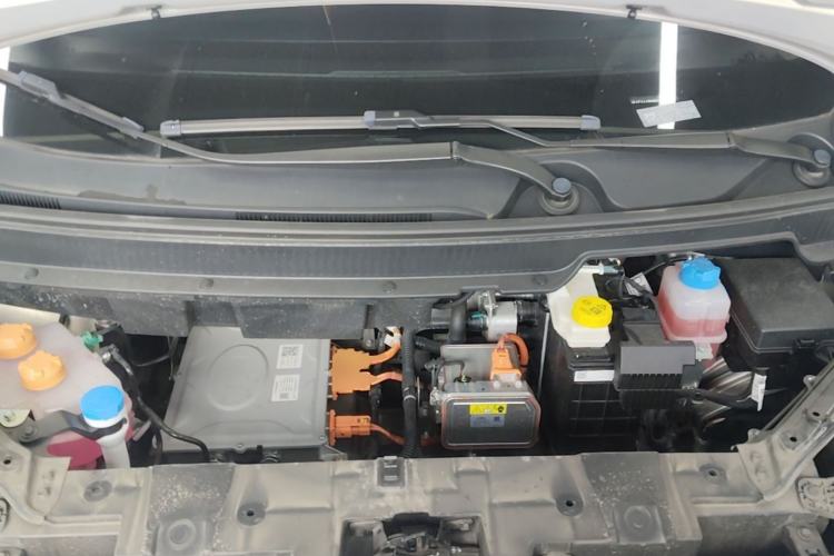 Used AION Y 2024 Younger Engine Bay