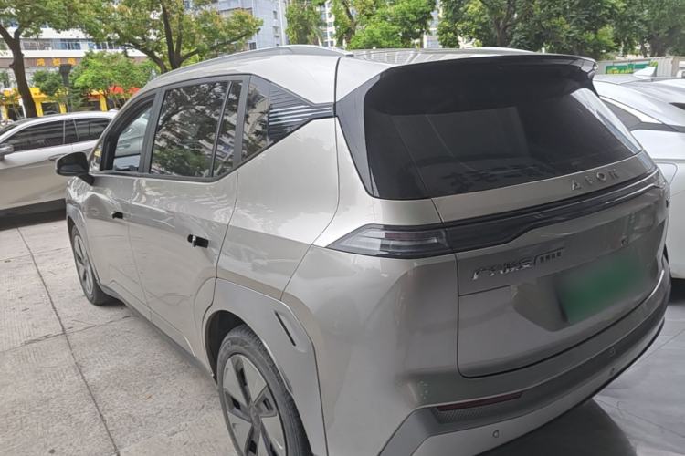 Used AION Y 2024 Younger Exterior 2