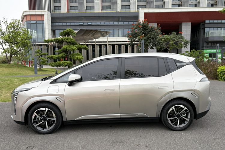 Used AION Y 2024 Plus 510 Intelligent Driving Version Exterior 4