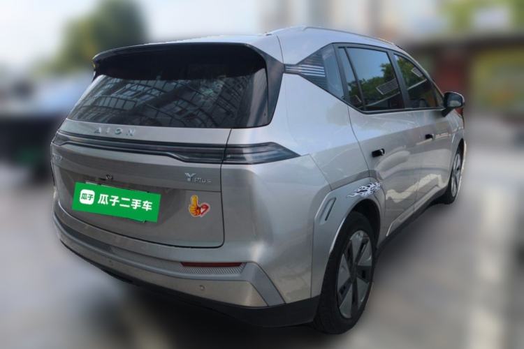 Used AION Y 2024 Younger Exterior 5