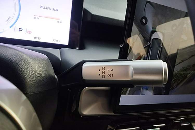 Used AION Y 2024 Plus 610 Intelligent Driving Version Gear Lever