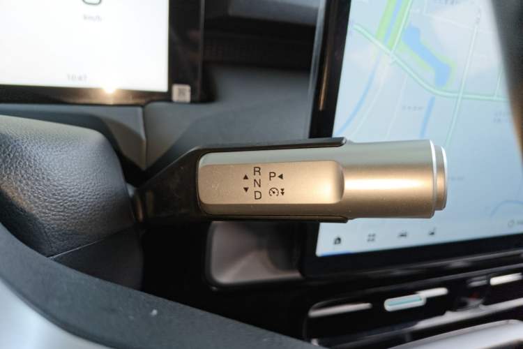 Used AION Y 2024 Younger Gear Lever