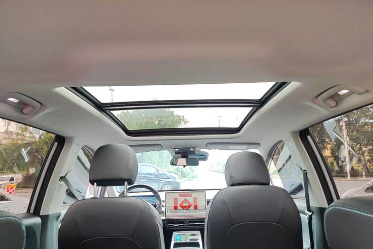 Used AION Y 2024 Plus 510 Intelligent Driving Version Headliner