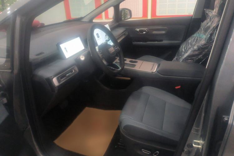 Used AION Y 2024 Plus 610 Intelligent Driving Version Interior 1