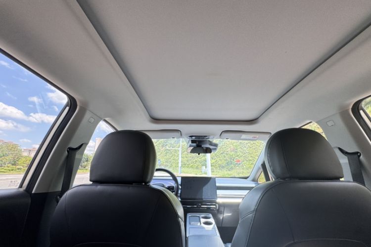 Used AION Y 2024 Plus 610 Intelligent Driving Version Interior 4