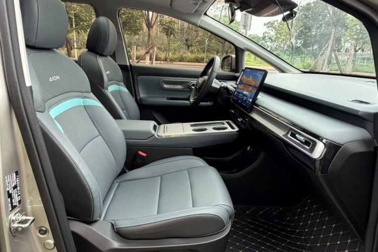 Used AION Y 2024 Plus 510 Intelligent Driving Version Interior 4