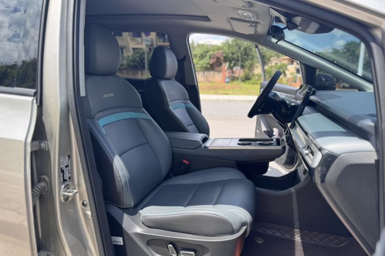 Used AION Y 2024 Plus 610 Intelligent Driving Version Interior 5
