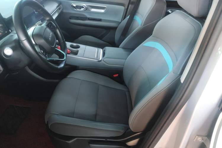 Used AION Y 2024 Younger Left Front Seat