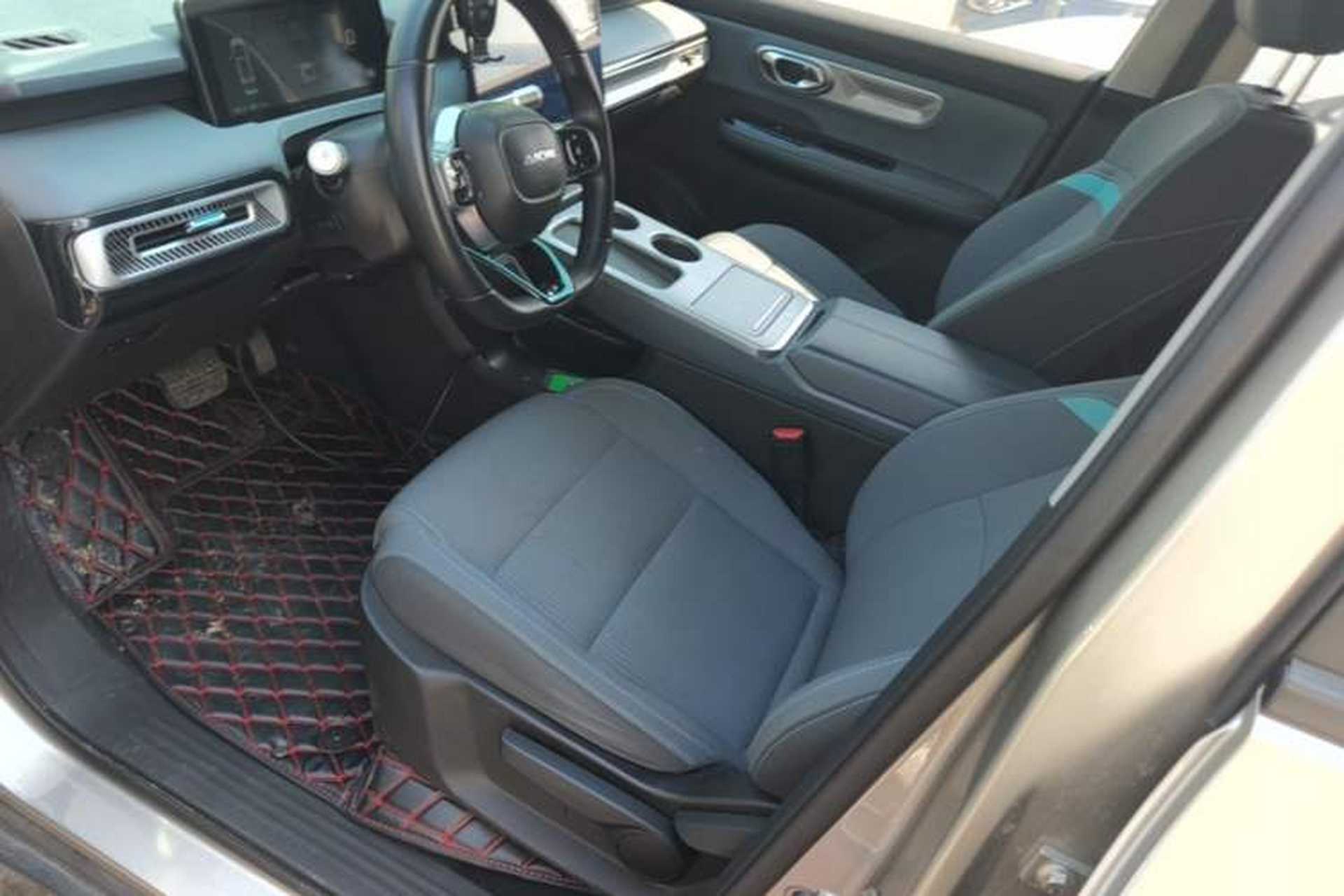 Used AION Y 2024 Younger Left Front Seat