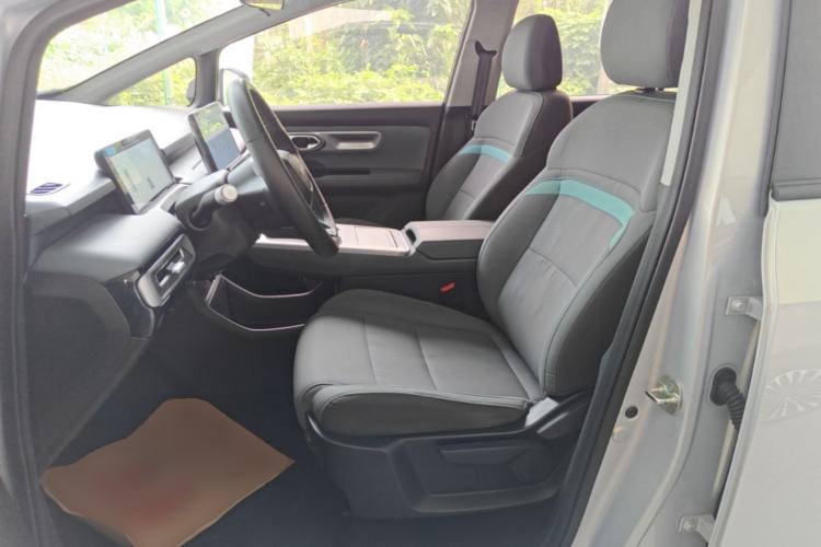 Used AION Y 2024 Younger Left Front Seat