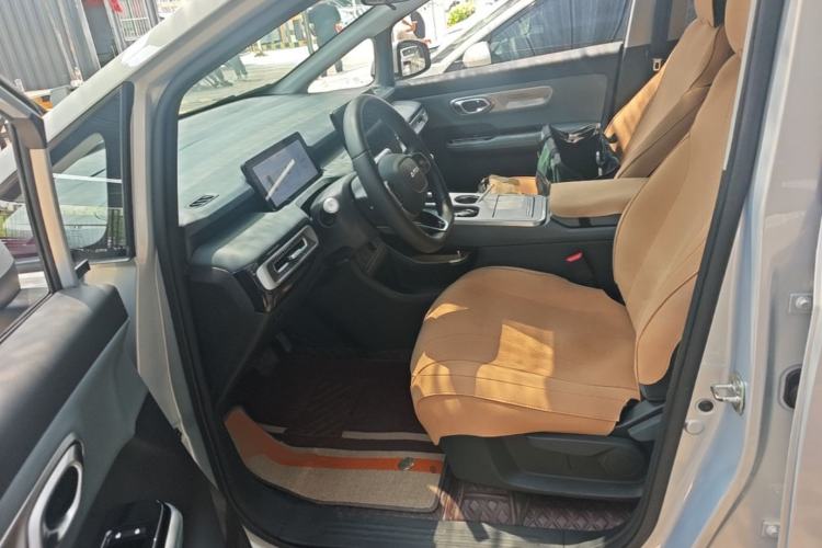 Used AION Y 2024 Younger Left Front Seat