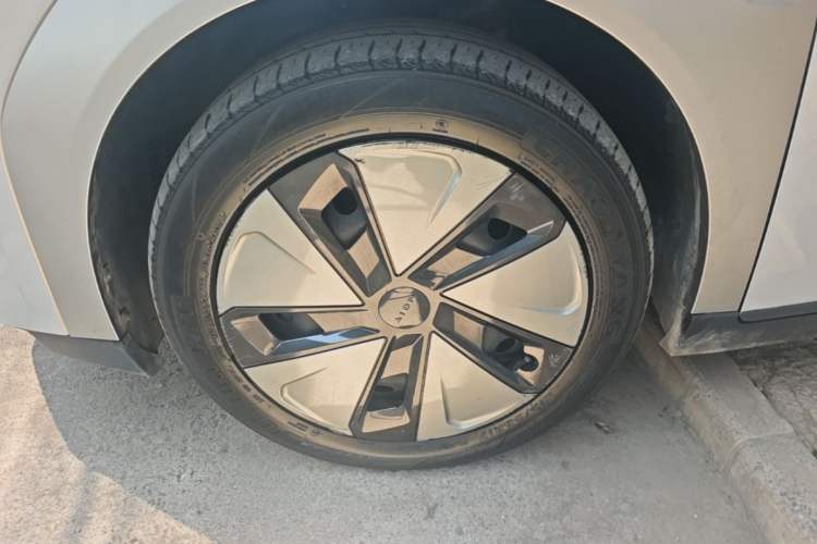 Used AION Y 2024 Younger Left Front Wheel Hub