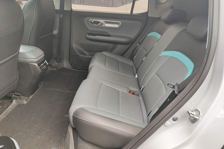 Used AION Y 2024 Plus 510 Intelligent Driving Version Left Rear Seat