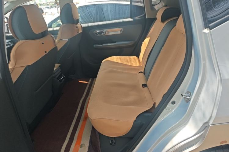 Used AION Y 2024 Younger Left Rear Seat