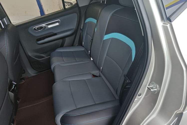 Used AION Y 2024 Plus 610 Intelligent Driving Version Left Rear Seat