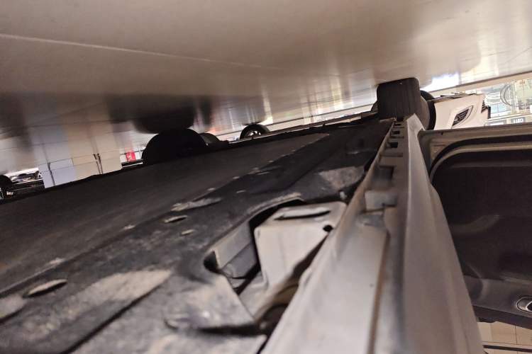 Used AION Y 2024 Younger Left Side Sill
